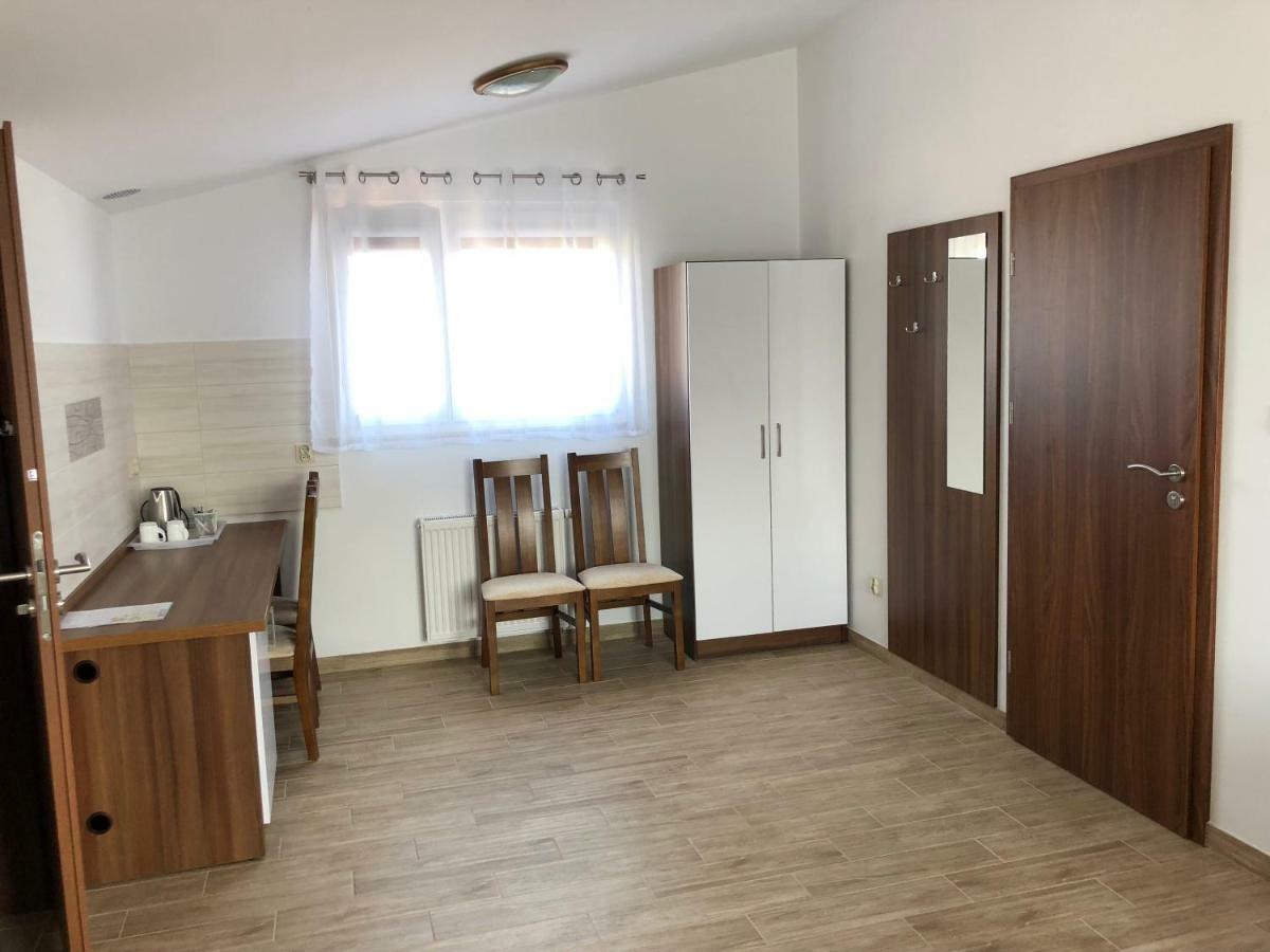 Posejdon Pokoje Goscinne Władysławowo Εξωτερικό φωτογραφία